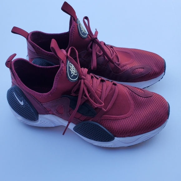 Nike Air Huarache E.D.G.E TXT, size 9.5, Red and white - Picture 3 of 9